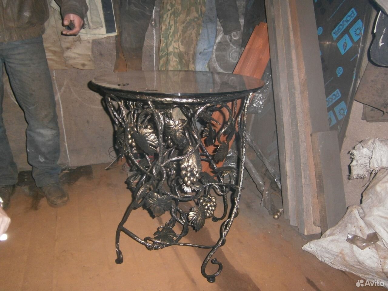 Кованый стол Виноградная лоза