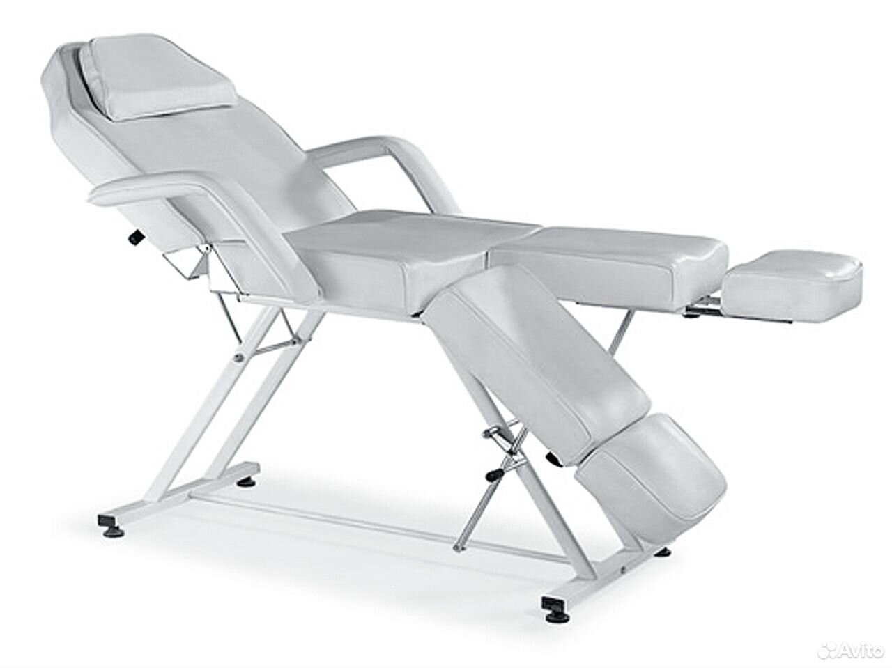 педикюрное кресло с массажем и ванной для ног