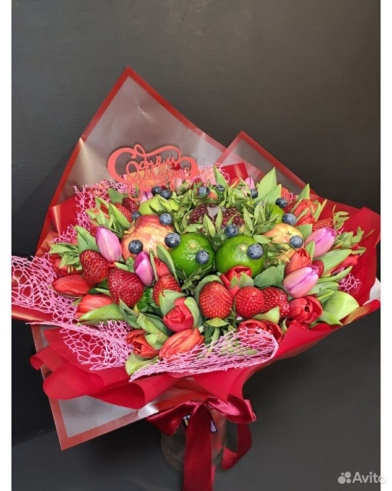 Букет из фруктов ягод цветов/ фруктовый букет купить на Зозу.ру - фотография № 1