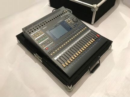 Yamaha 03D digital mixer. Пульт