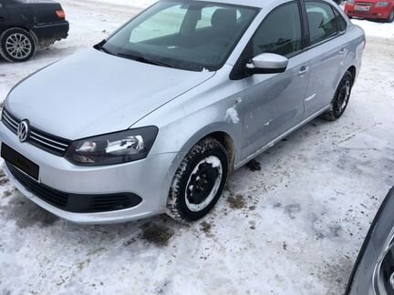 Volkswagen Polo 1.6 AT, 2012, битый, 48 000 км