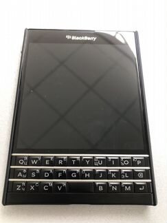Телефон BlackBerry Passport