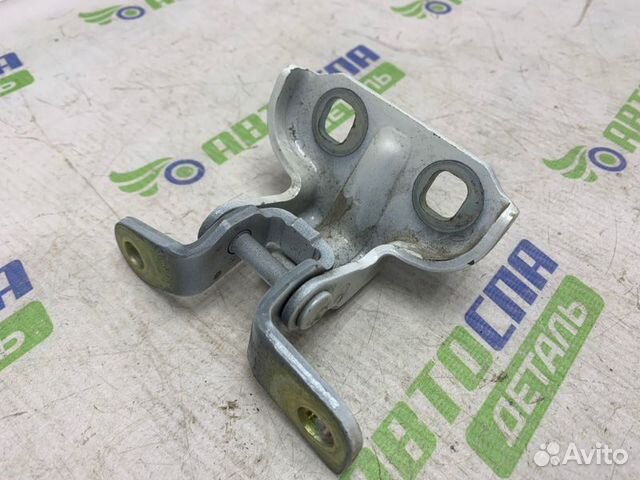 Петля двери задняя правая Opel Mokka кроссовер