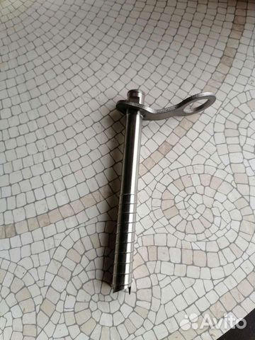 Крюк ледовый (ледобур). Альпинистское снаряжение