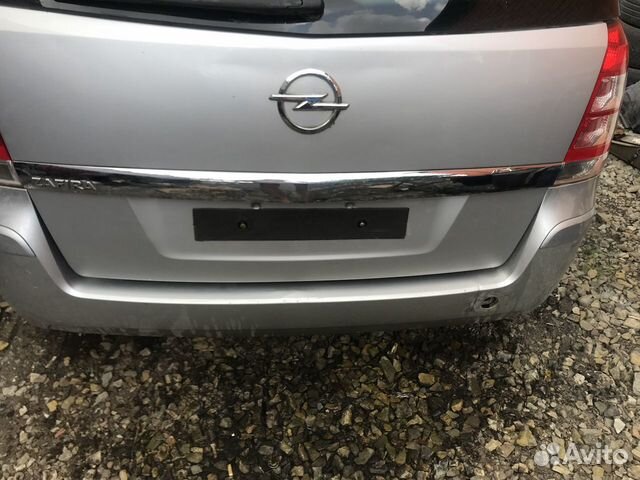 Молдинг на крышку багажника на опель zafira