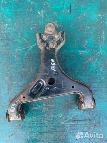 Рычаг передний левый нижний mercedes W639 vito
