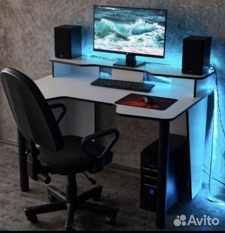Компьютерный стол игровой