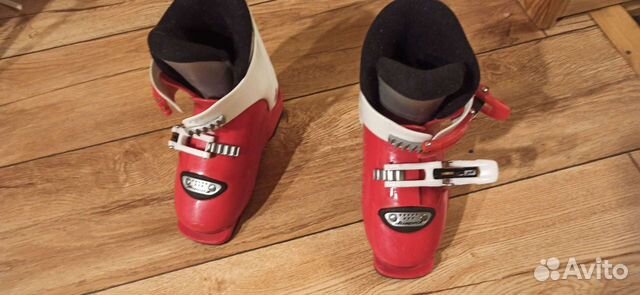 Детские горнолыжные ботинки nordica, палки, шлем