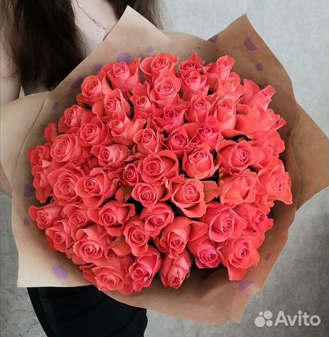 Букет из 15 Роз Коралловый цвет с розовым напылени