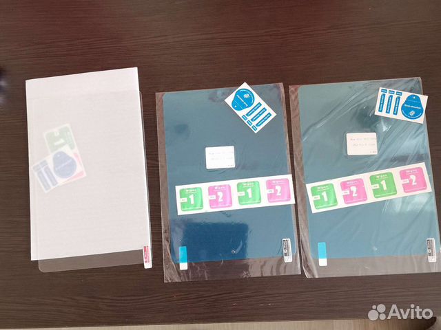 Защитные стекло и плёнка на планшет iPad 17-18, pr