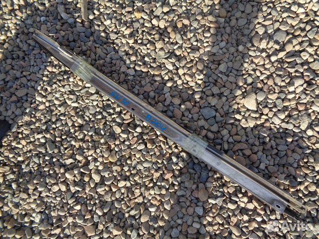 Молдинг лобового стекла Nissan R'nessa PNN30