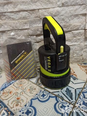 Фонарик подводный