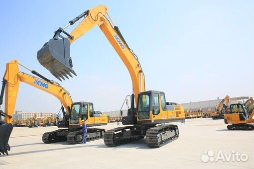 Экскаватор xcmg xe150wb. XCMG 305 экскаватор. Экскаватор XCMG xe305d. Гусеничный экскаватор XCMG xe305d XCMG. XCMG xe215c.