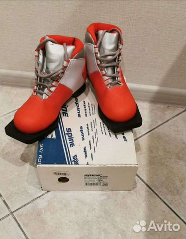 Лыжные ботинки