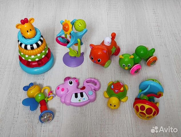 Развивающие игрушки 3мес +