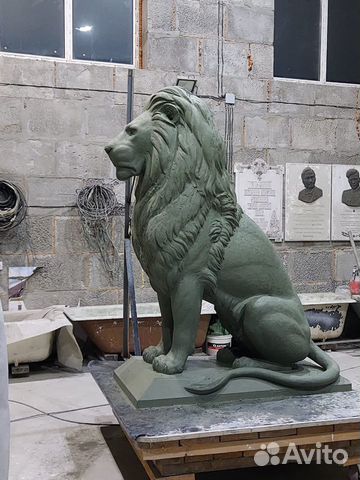Скульптура льва. Объемная фигура лев