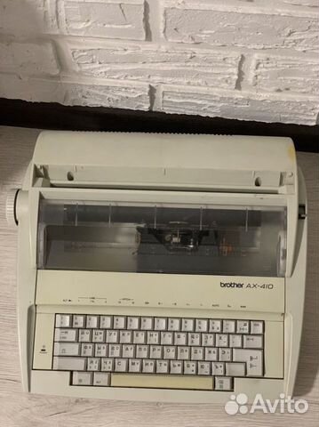 Электрическая пишущая машинка