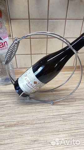 Подставка, держатель для винных бутылок