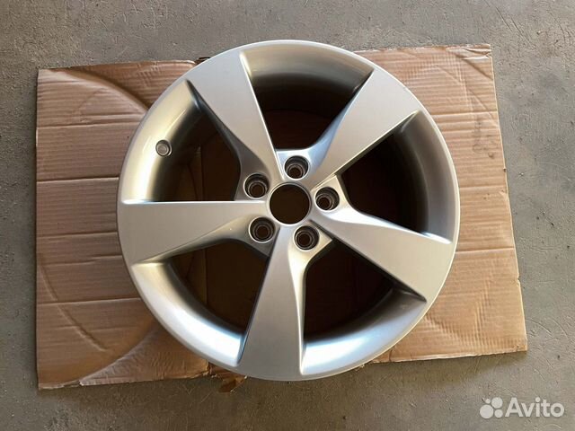 1шт Диск R16 Skoda Rapid