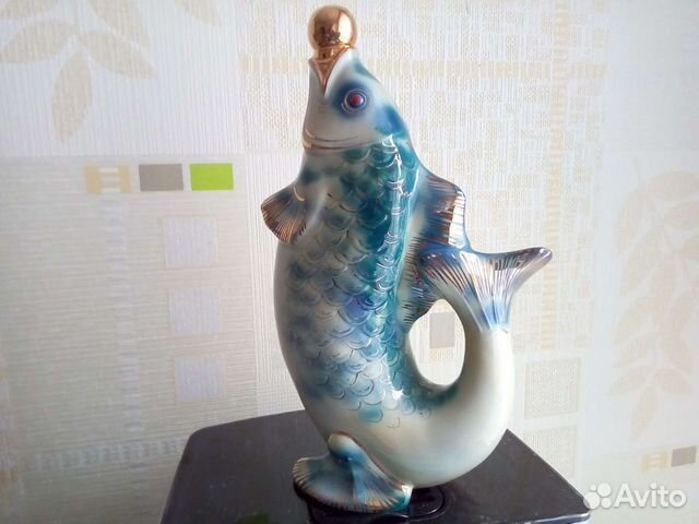 Фарфоровый штоф 