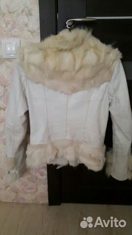 Куртка белая с мехом Куртка белая с мехом