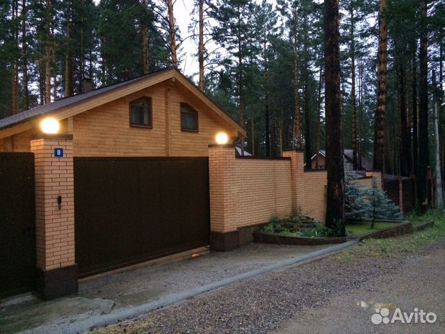 Коттедж 200 м² на участке 13 сот. Коттедж 200 м² на участке 13 сот.