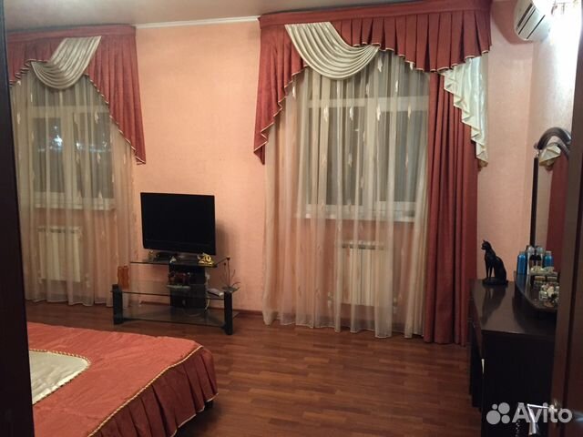 

Дом 220 м² на участке 3 сот.