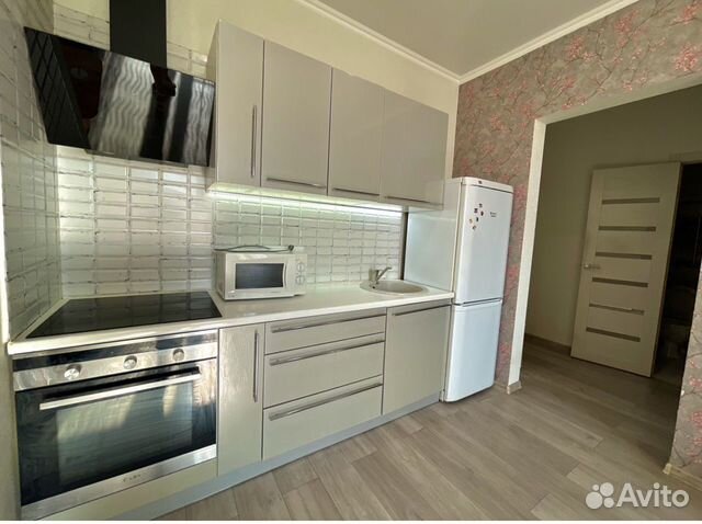 

2-к. квартира, 40 м², 2 кровати