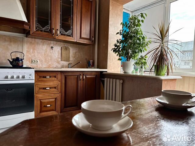 

2-к. квартира, 70 м², 9/10 эт.