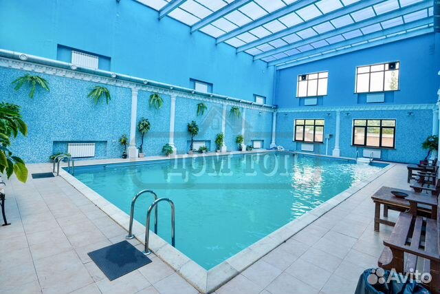 

Коттедж 2200 м² на участке 10 га