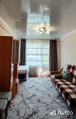 

2-к. квартира, 70 м², 3/5 эт.