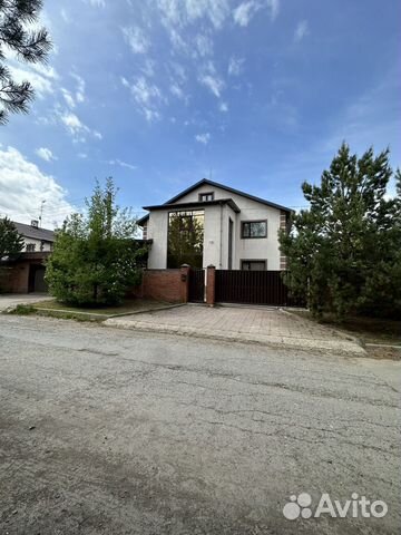 

8-к. коттедж, 500 м²