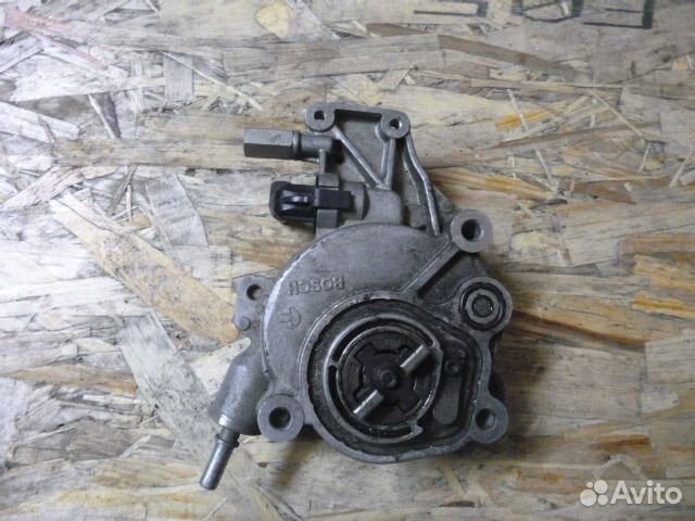 Насос вакуумный LR037627 Land Rover 2.2TD Насос вакуумный LR037627 Land Rover 2.2TD