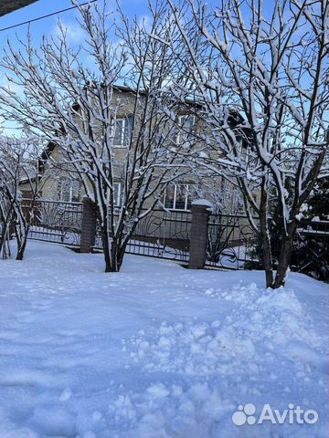 

3-к. дом, 180 м²