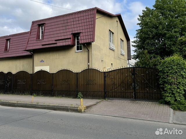 

4-к. дом, 250 м²