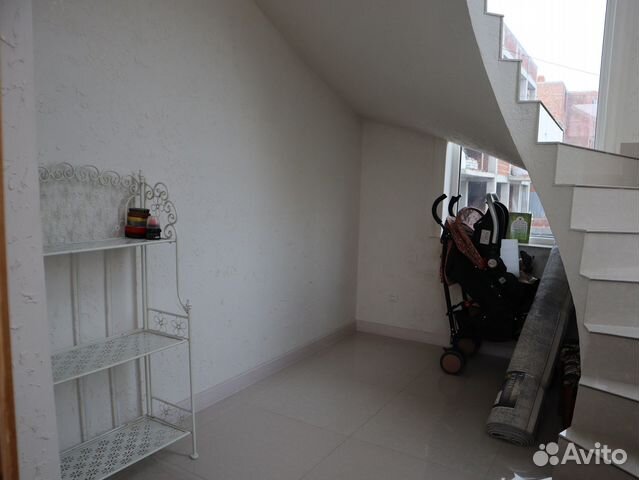 

1-к. квартира, 100 м², 2/2 эт.
