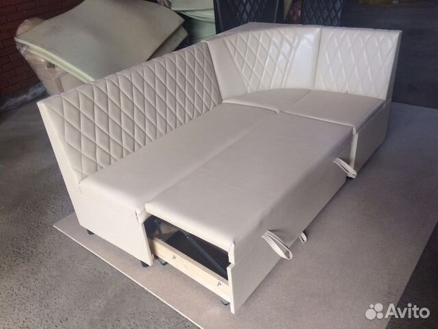 Кухонный угловой диван, со спальным местом