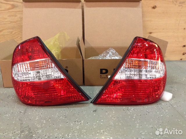 Фонарь задний Тойота Камри в 30 2002-2004 год