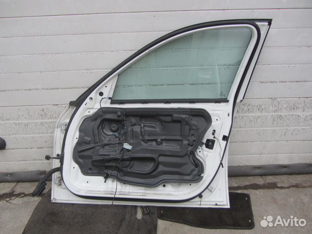 Дверь передняя правая седан BMW 3 E90 2005-2012г Дверь передняя правая седан BMW 3 E90 2005-2012г