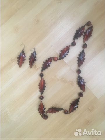 Комплект-бусы+серьги (дерево/лак)