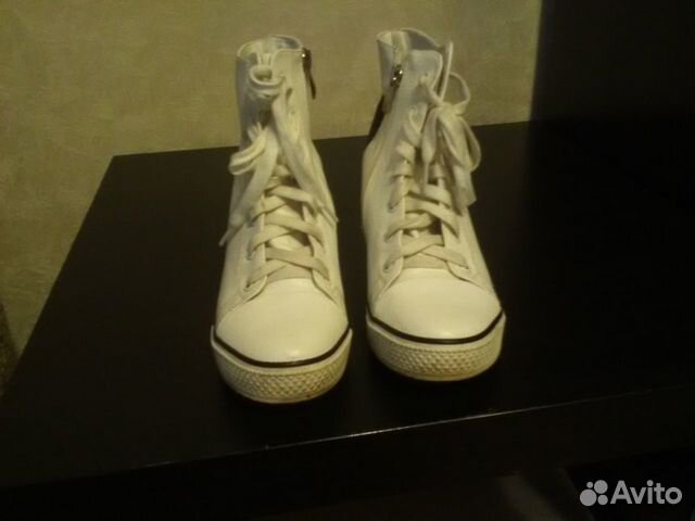 Кеды на танкетке Кеды на танкетке