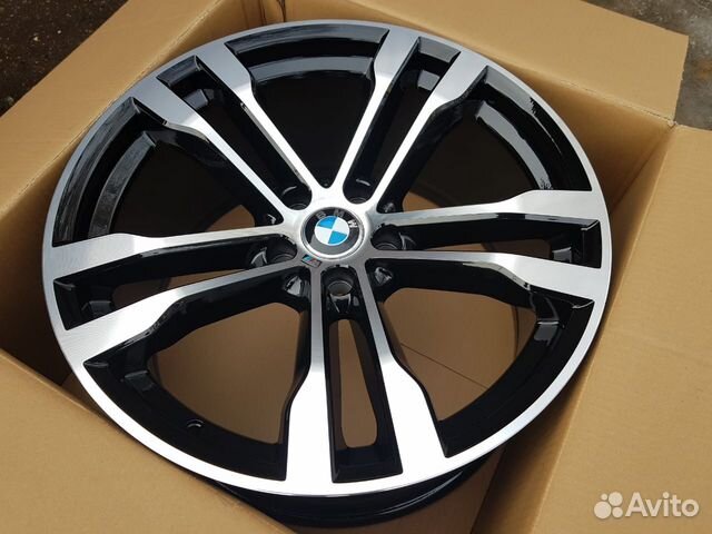 Новые диски M-cтиль R20 разноширокие на BMW X5, X6