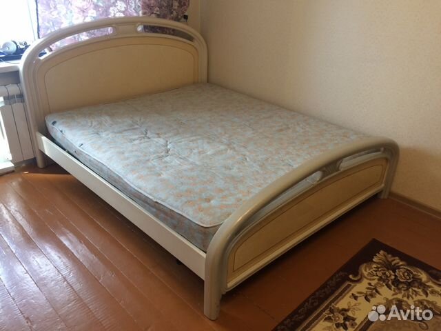 Авито ленинградская область б у. Объявления о продаже кровати. Кровать бу. Авито объявление кровать. Авито кровать.