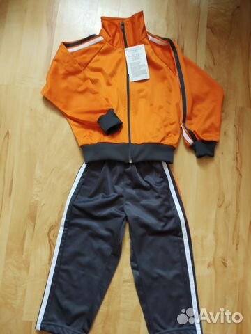 Новый спортивный костюм на 3-5 лет Новый спортивный костюм на 3-5 лет