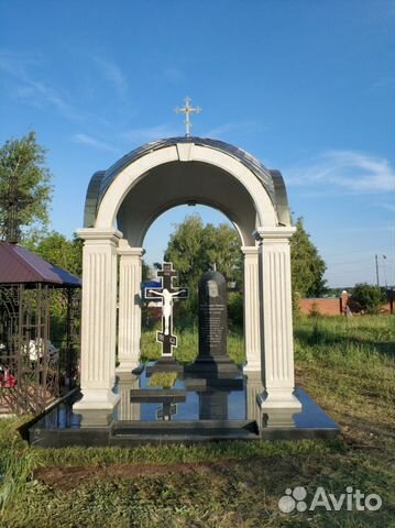 Мемориальные комплексы из натурального камня