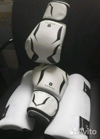 Защита голени и перчатки