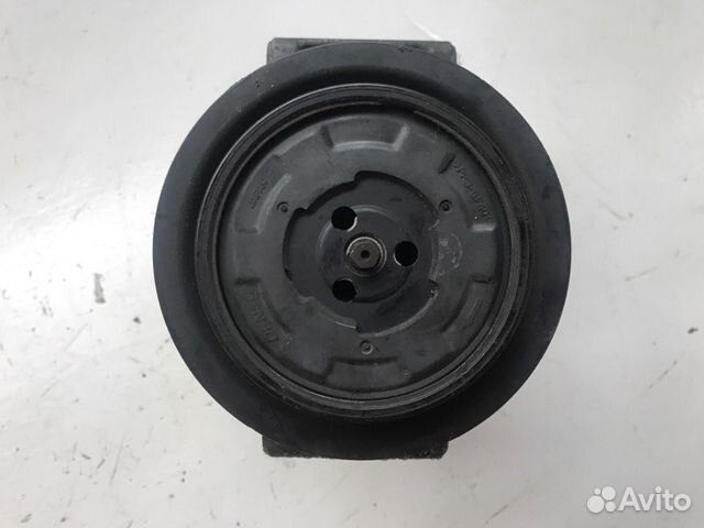 Компрессор кондиционера Mercedes Benz C-Class W203 Компрессор кондиционера Mercedes Benz C-Class W203