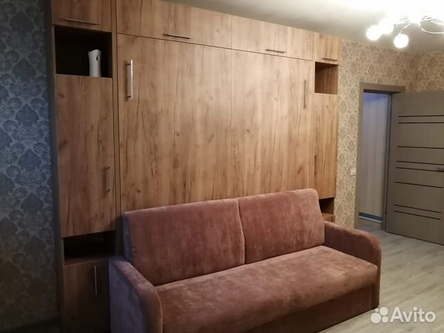 Шкаф с диваном в нише угловой