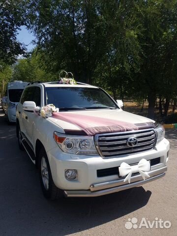 Toyota Land Cruiser 200 с водителем Toyota Land Cruiser 200 с водителем