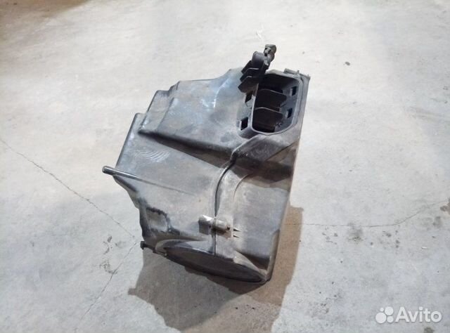 Корпус воздушного фильтра Ford Focus 2 08-11 1 Корпус воздушного фильтра Ford Focus 2 08-11 1